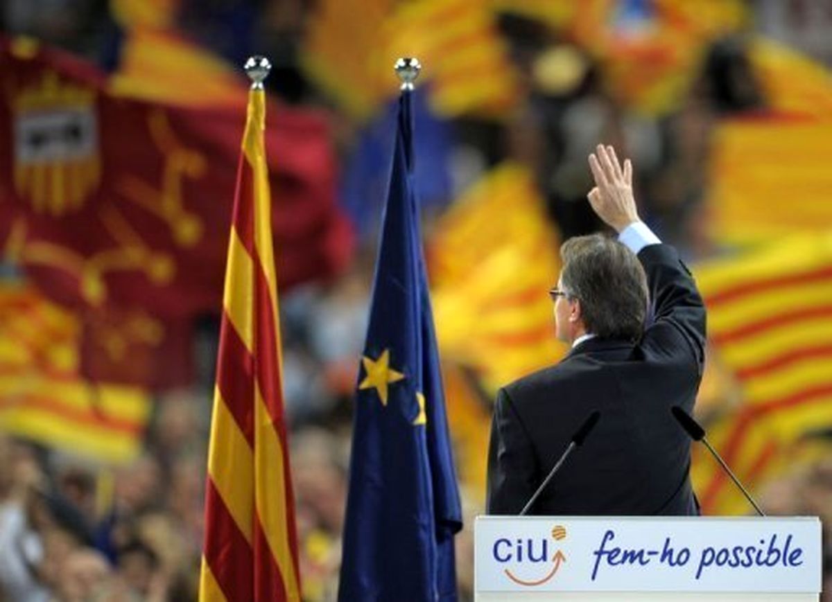 رئیس "کاتالونیا": مادرید با توسل به قانون اساسی اسپانیا مانع حرف زدن مردم کاتالونیا نشود