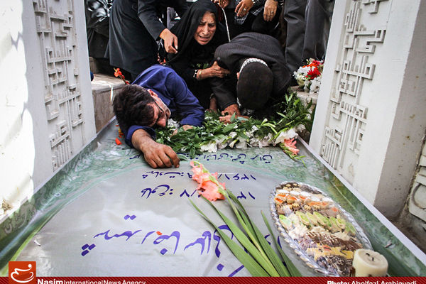 گزارش تصویری:: گرامیداشت شهید احراز هویت شده مدفون در دانشگاه امیرکبیر
