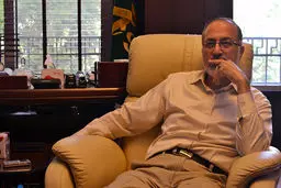 محمد جهرمی: خود بانک مرکزی بنگاه‌داری می‌کند