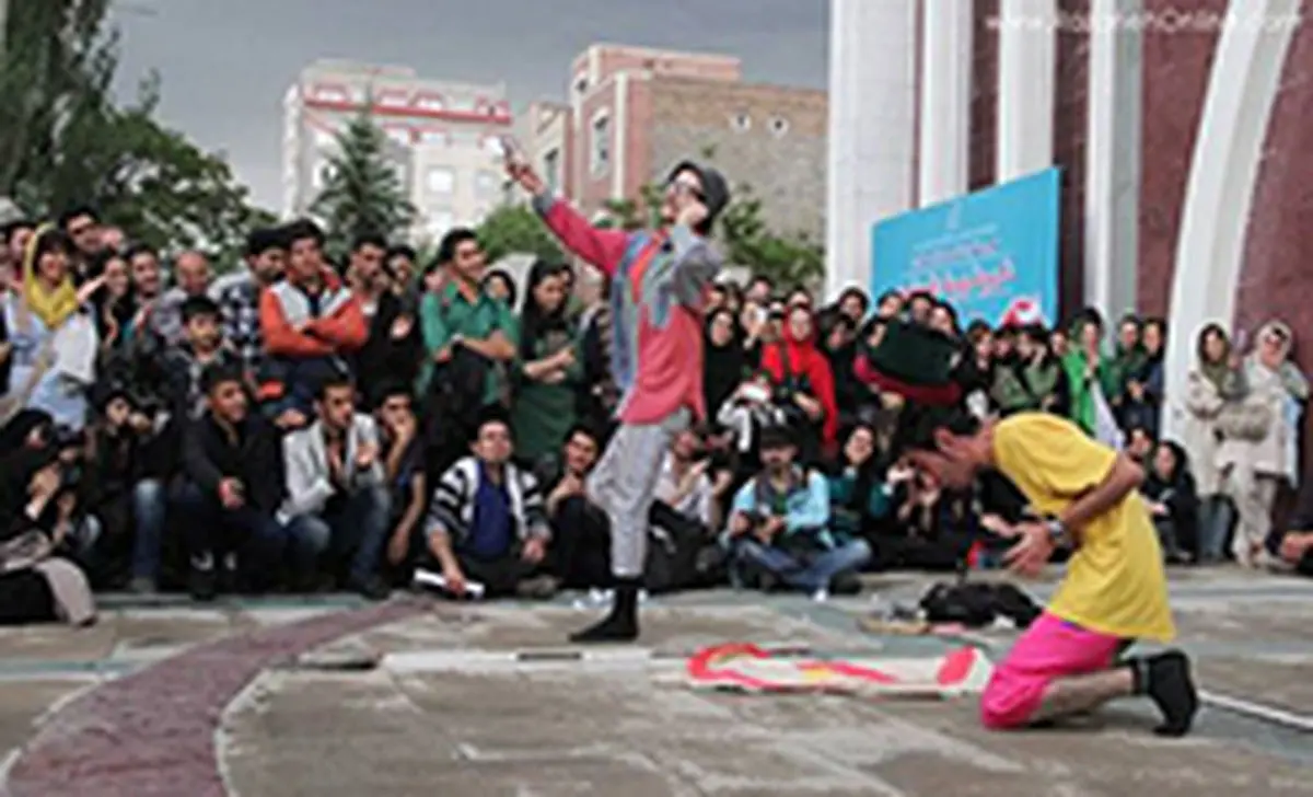 اسامی داوران جشنواره تئاتر خیابانی بهزیستی اعلام شد