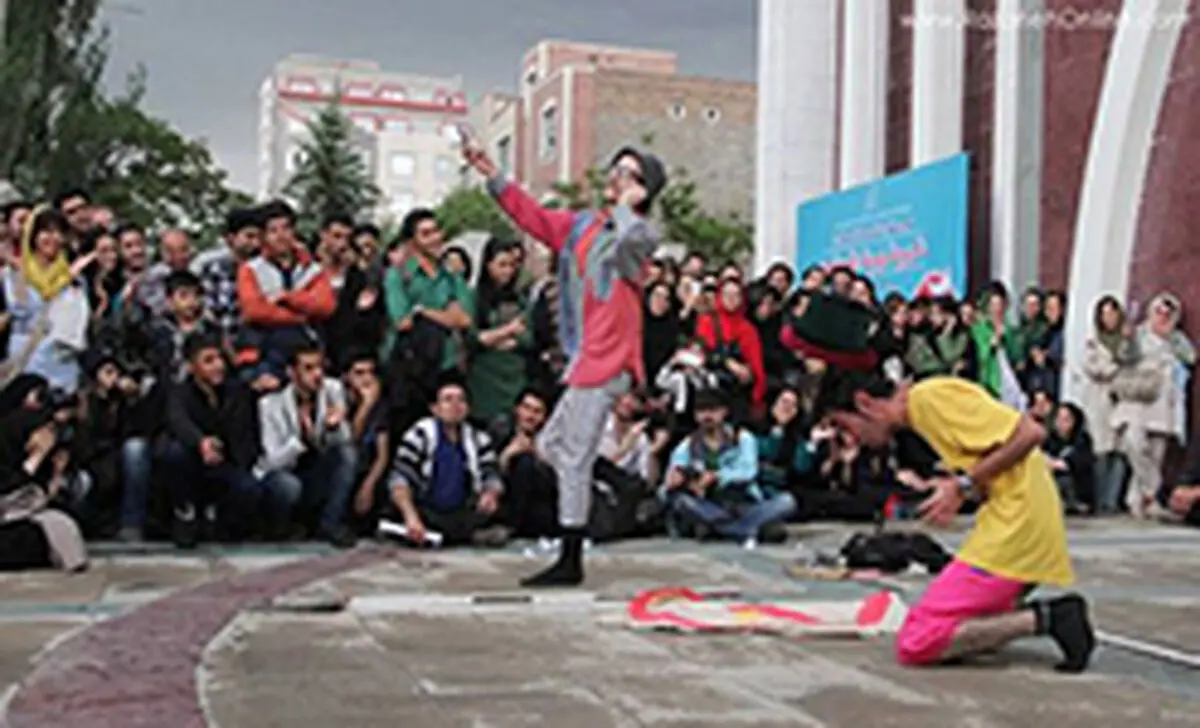 اسامی داوران جشنواره تئاتر خیابانی بهزیستی اعلام شد