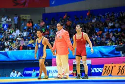 حسن رحیمی: در حالی‌که من حمله می‌کردم، داور به من اخطار داد