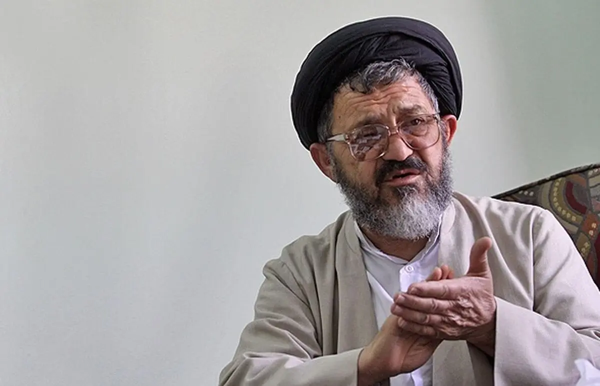 اکرمی: انگلیسی‌ها دیوانه‌اند و منطق،‌ اخلاق و دموکراسی سرشان نمی‌شود