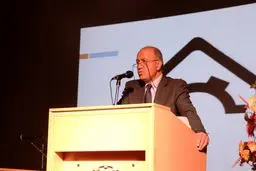 عضو اتاق بازرگانی ایران: از سال گذشته یک ریال هم به خودروسازان پرداخت نشده است