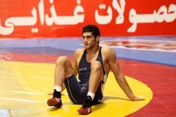 عزت الله اکبری: با داور هم باید کشتی می گرفتم