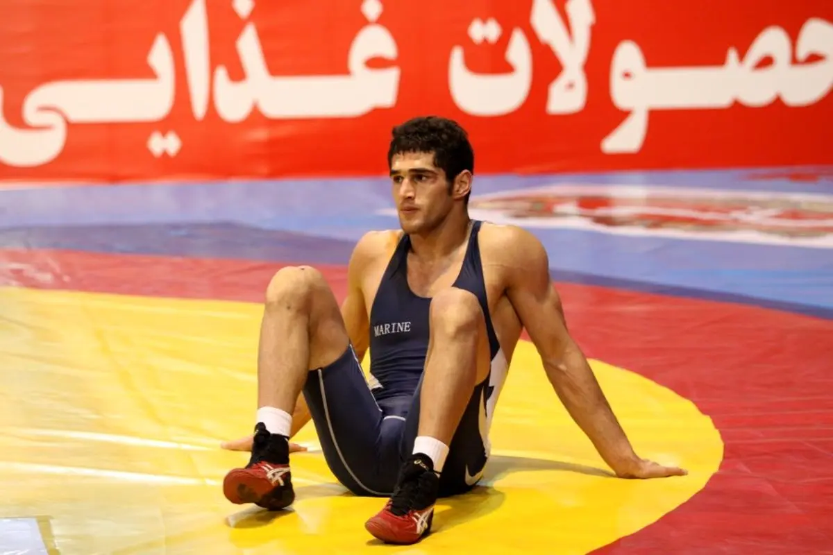 عزت الله اکبری: با داور هم باید کشتی می گرفتم