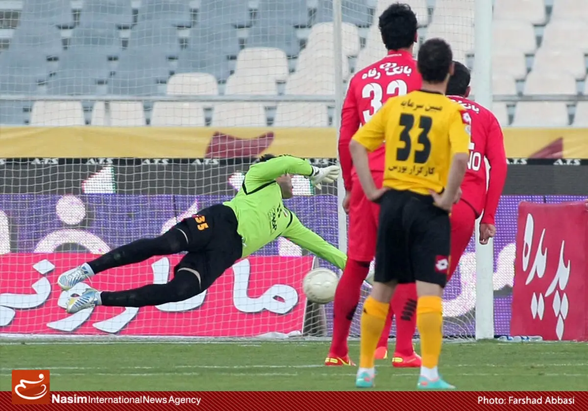 سپاهان در نیمه نخست برابر پرسپولیس متوقف شد