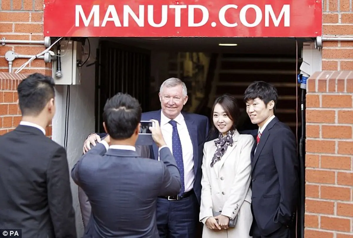 هافبک سابق تیم ملی کره‌جنوبی سفیر باشگاه منچستریونایتد در شرق آسیا شد