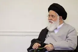 امام جمعه مشهد: شخصیت‌های سیاسی نمی‌توانند برای ناجا تعیین تکلیف کنند