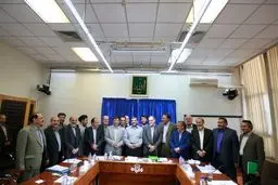 عزت‌الله ضرغامی و اعضاء کمیسیون عمران مجلس به گفتگو نشستند