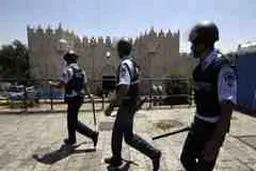 شهرک‌نشینان صهیونیست ۲۵ منزل فلسطینیان در بیت المقدس را اشغال کردند