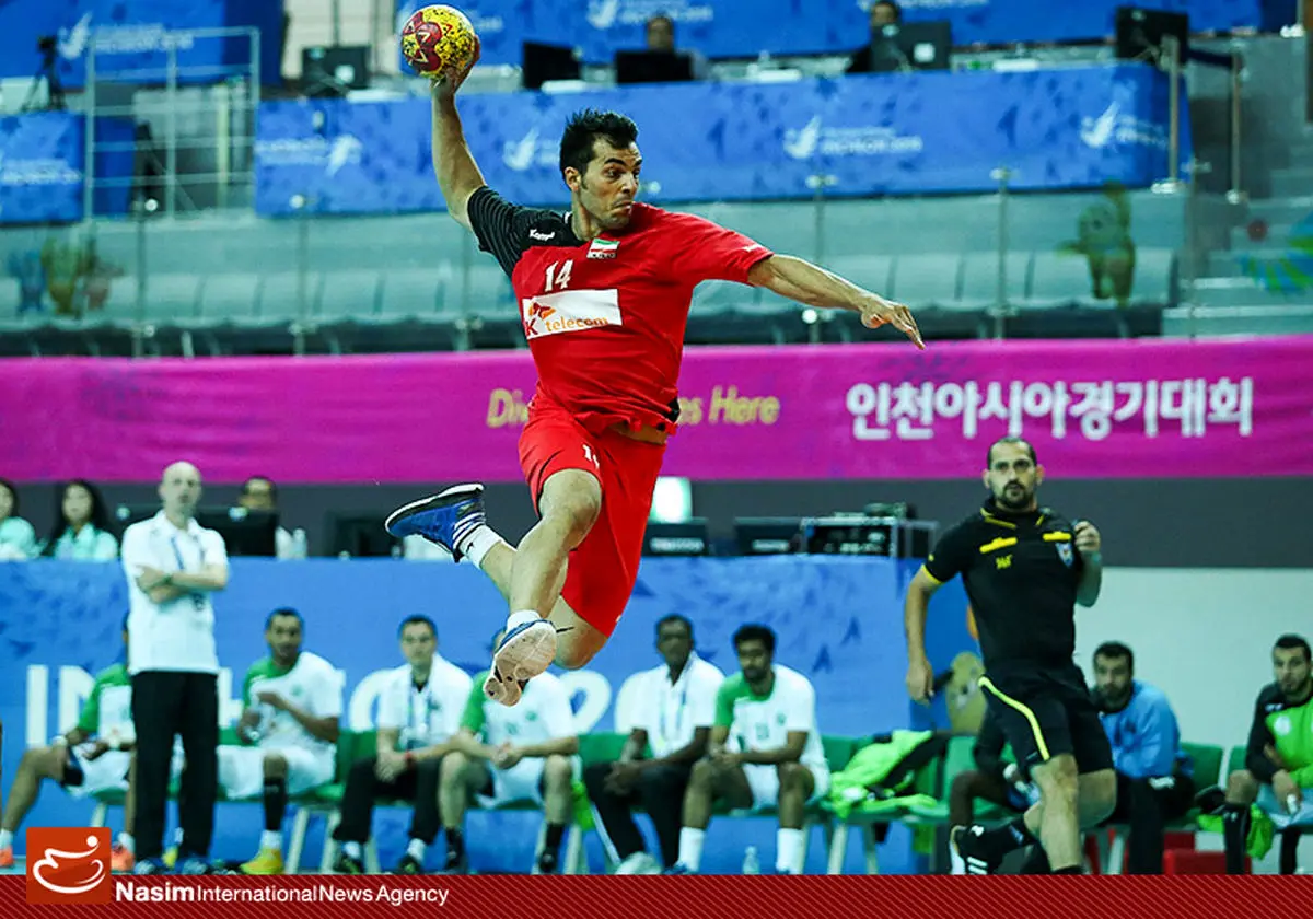 ملی‌پوش هندبال: بازیکنان بحرین کل بازی به ما توهین می‌کردند