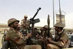 ۱۰ نظامی یمن در حمله القاعده کشته شدند