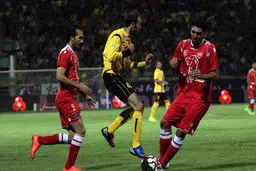 سپاهان تماس با بازیکن پرسپولیس را تکذیب کرد