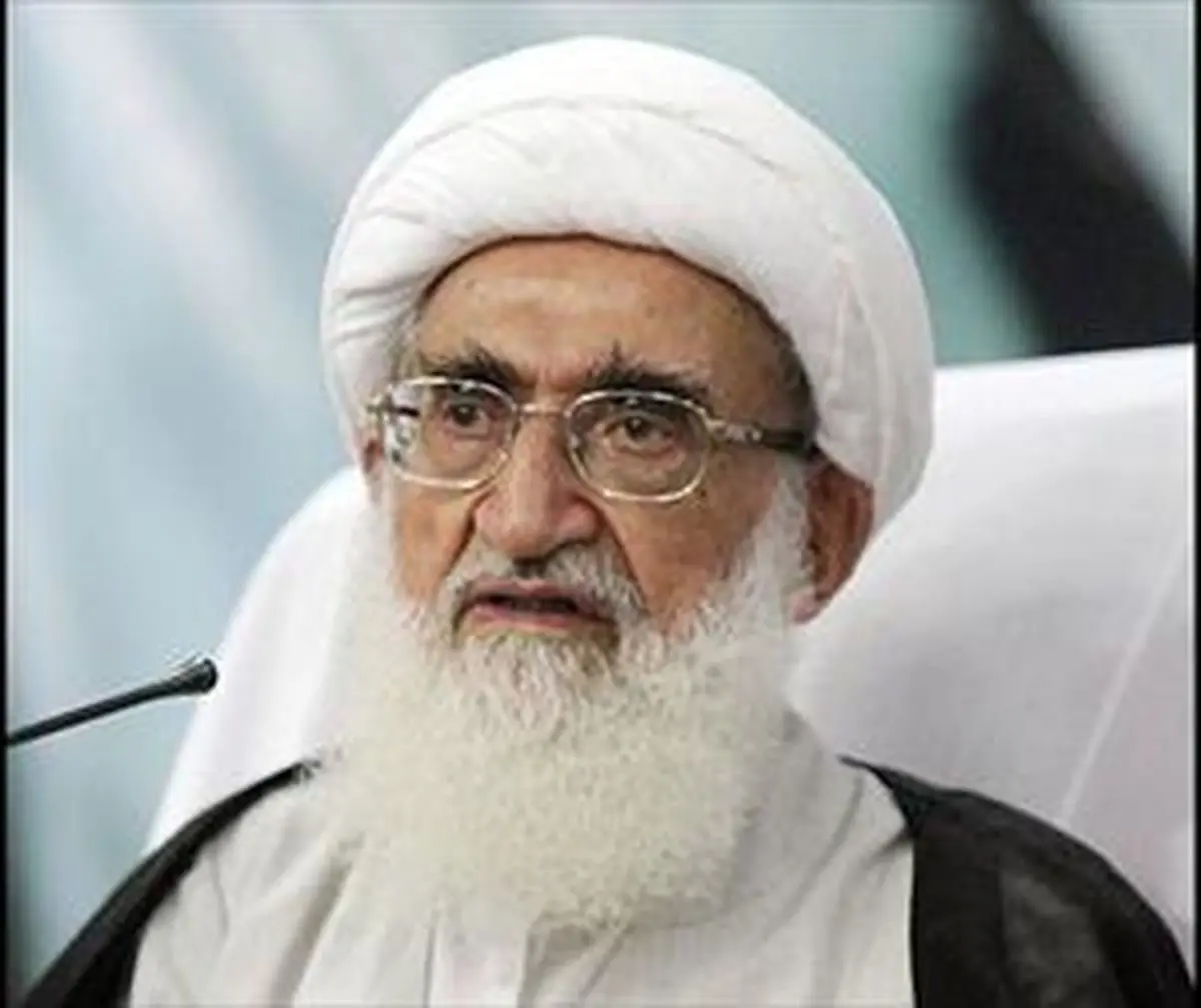 آیت‌الله نوری‌همدانی: تصاویر حماسی شهدا حس معنوی را در انسان ایجاد می‌کند