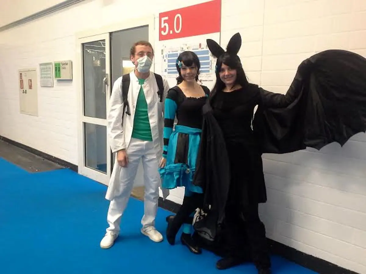 نمایشگاه کتاب فرانکفورت در روز بازدید عمومی مملو از چهره‌های عجیب‌وغریب می‌شود