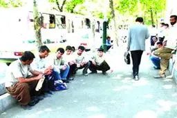 یک فعال کارگری: دولت دلایل و مؤلفه‌های کافی برای دفاع از کاهش نرخ بیکاری ندارد