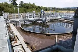 وزیر نیرو: نیمی از جمعیت کشور زیر پوشش شبکه فاضلاب قرار ندارند