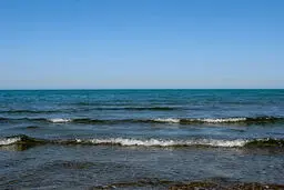 فاضلاب ۵۱ شهر گیلان به دریای خزر می‌ریزد