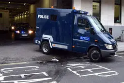 پنج انگلیسی به اتهام تلاش برای انجام اقدامات تروریستی بازداشت شدند