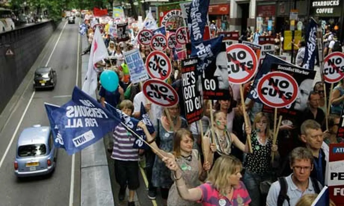 ده‌ها هزار انگلیسی امروز در اعتراض به کاهش دستمزد‌ها تظاهرات می‌کنند