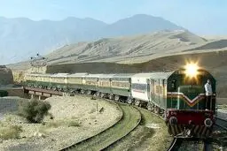 وزیر راه و شهر سازی: راه آهن ایران از پنج جهت به خارج متصل می‌شود