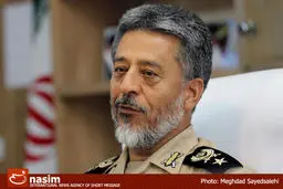 فرمانده نیروی دریایی ارتش به چین سفر کرد