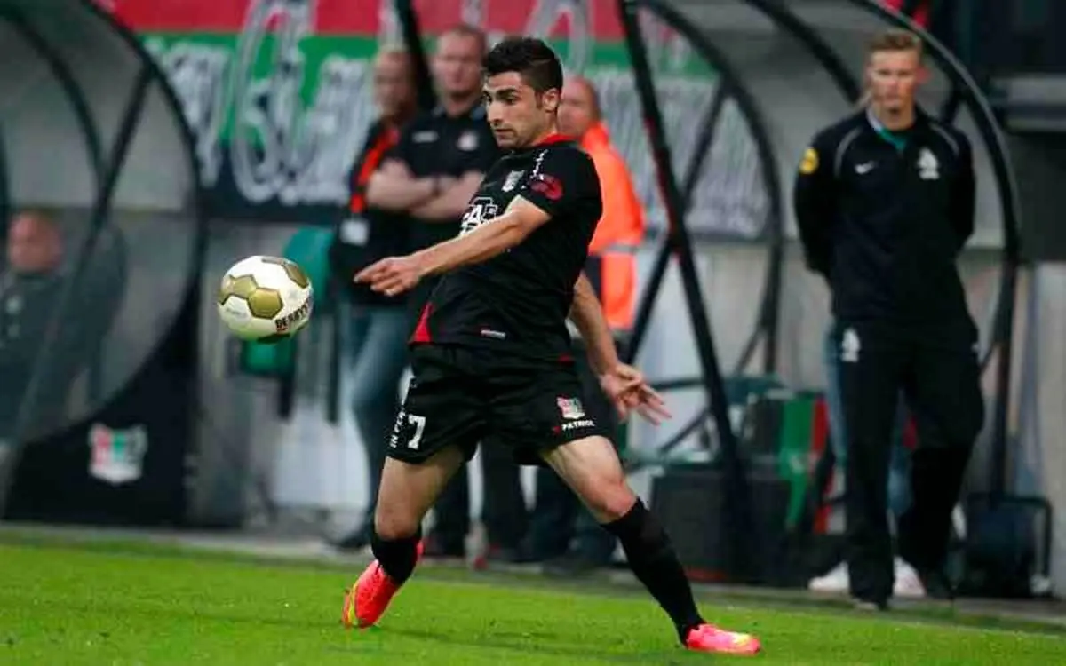 نایمخن در حضور ۹۰ دقیقه‌ای جهانبخش پیروز شد