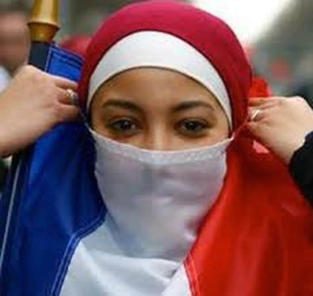 پارلمان استرالیا ممنوعیت پوشیدن "برقع" و "نقاب" را لغو کرد