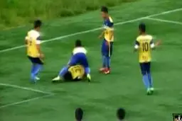 فوتبالیست ۲۳ ساله هندی پس از شادی گل جانش را از دست داد