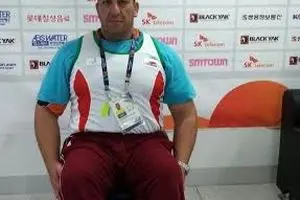 خاکزادیه به مدال نقره پرتاب دیسک دست یافت