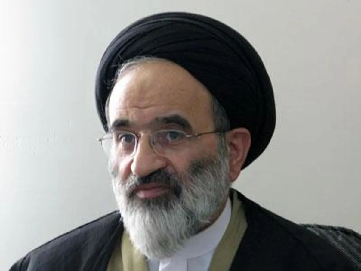 مراسم ختم صبیه حجت‌الاسلام تقوی در مسجد نور تهران برگزار شد