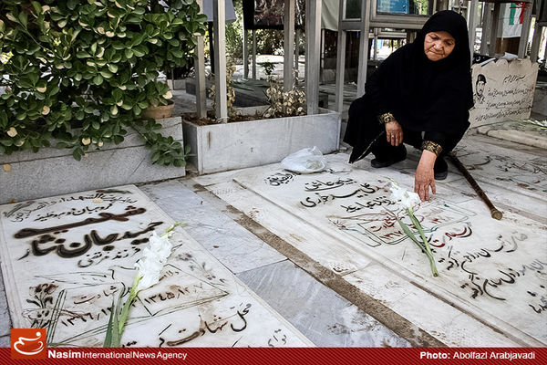 ساماندهی گلزارهای شهدای استان بوشهر تا پایان سال جاری به پایان می‌رسد