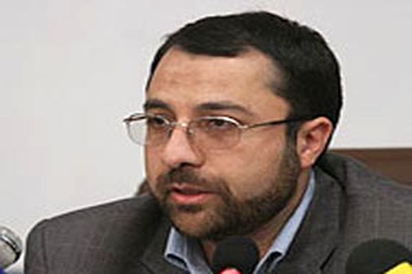 معاون وزیر اقتصاد: صالح‌‌آبادی با قوت به فعالیت خود در سازمان بورس ادامه می‌دهد