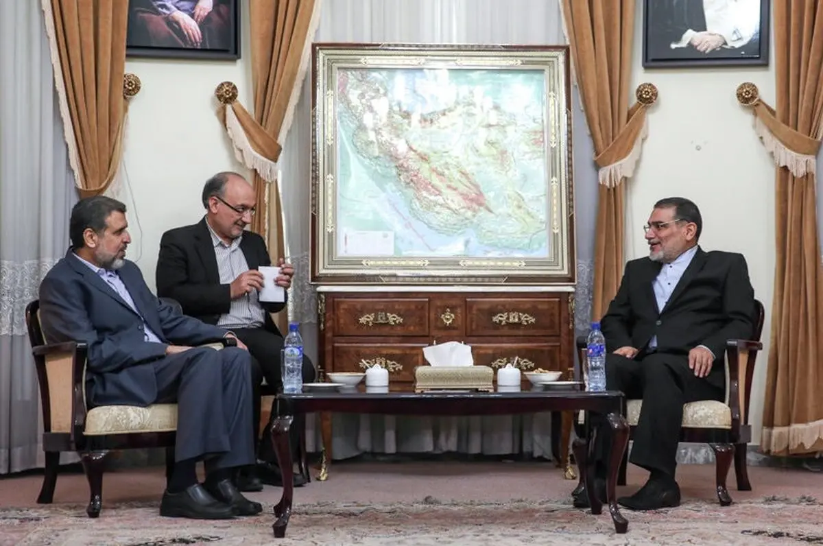 شمخانی: با دقت رفتار غیرسازنده برخی کشورهای منطقه و غربی را پیگیری می‌کنیم