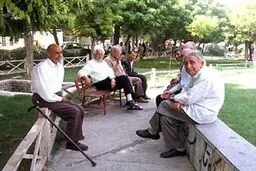 وام قرض‌الحسنه دو میلیونی تا هفت ماه آینده به ۲۰۰ هزار بازنشسته پرداخت می‌شود