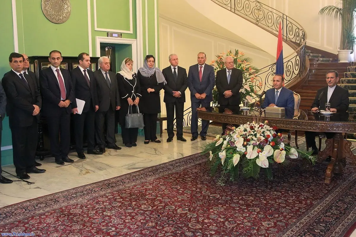 جهانگیری بر افزایش ۳۰۰ میلیون دلاری حجم مبادلات ایران و ارمنستان تاکید کرد