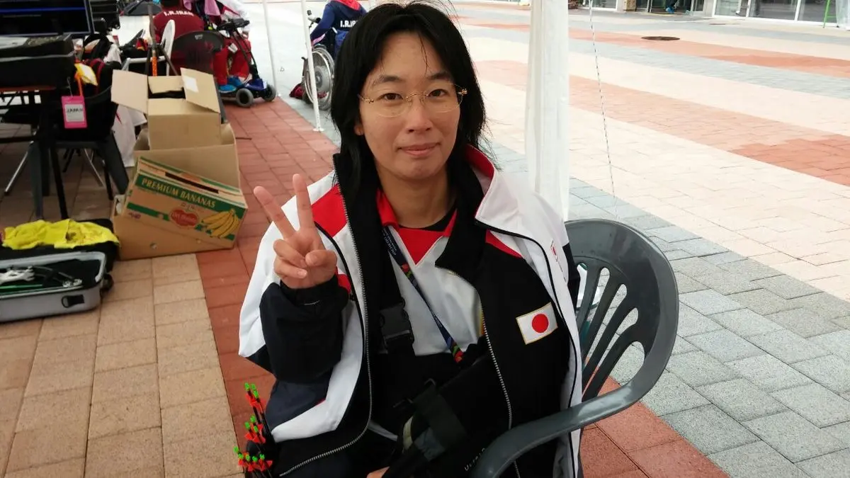 کمانداری که با دهان تیراندازی می‌کند