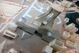 برج آزادی تهران به عنوان نماد ایران در ورودی مسابقات دو و میدانی خود نمایی می‌کند