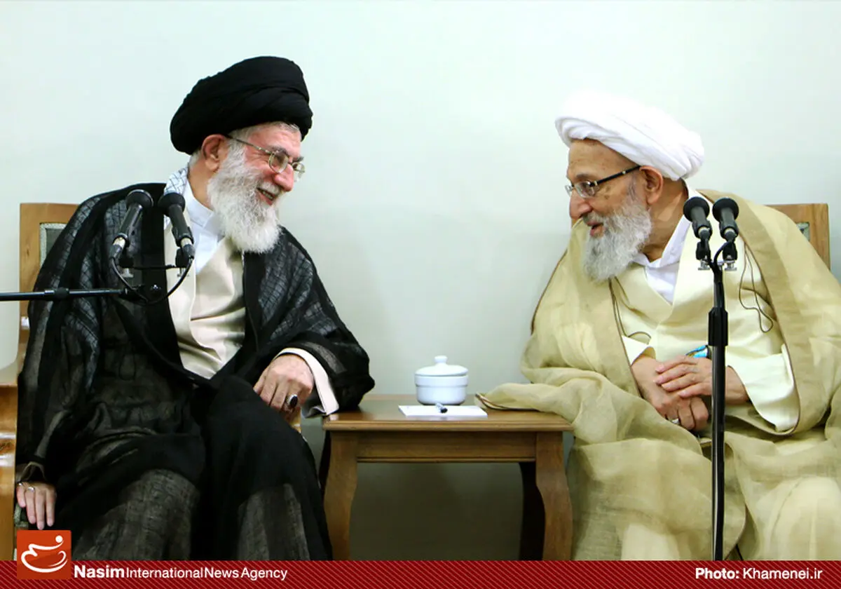 عکس خبری۱:: تصاویری از مرحوم آیت‌الله مهدوی کنی در کنار رهبر معظم انقلاب