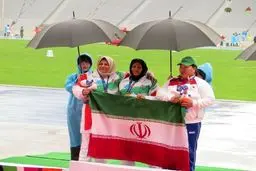 بانوی نقره‌ای ایران در پرتاب وزنه: مدال‌های کسب شده حاصل تلاشی گروهی است