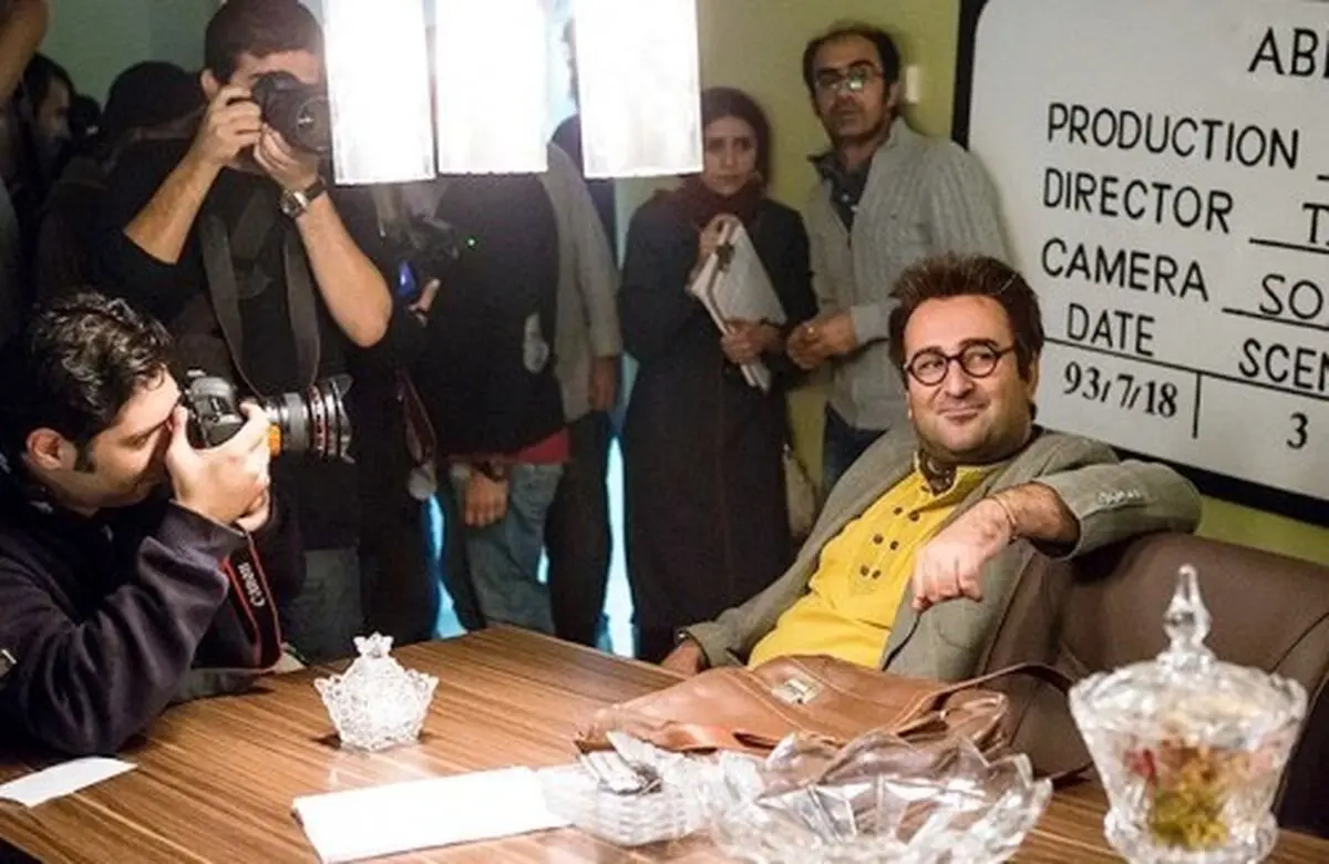 بخشی از سریال "ابله" کمال تبریزی با حضور خبرنگاران جلوی دوربین رفت