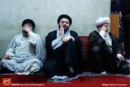 گزارش تصویری:: وداع دانشجویان دانشگاه امام صادق(ع) با پیکر آیت‌الله مهدوی کنی