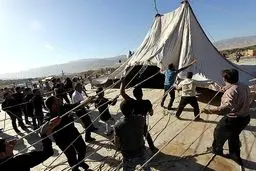 خیمه‌های عزای امام حسین(ع) در زرقان برپا شد