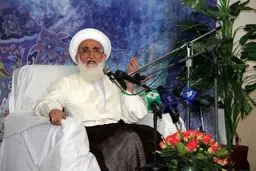 آیت‌الله نوری همدانی: مهم‌ترین اصل انقلاب حفظ وحدت کلمه و تبعیت از ولایت فقیه است