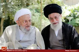 عکس خبری۲:: تصاویری از مرحوم آیت‌الله مهدوی کنی در کنار رهبر معظم انقلاب
