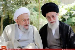 عکس خبری۲:: تصاویری از مرحوم آیت‌الله مهدوی کنی در کنار رهبر معظم انقلاب
