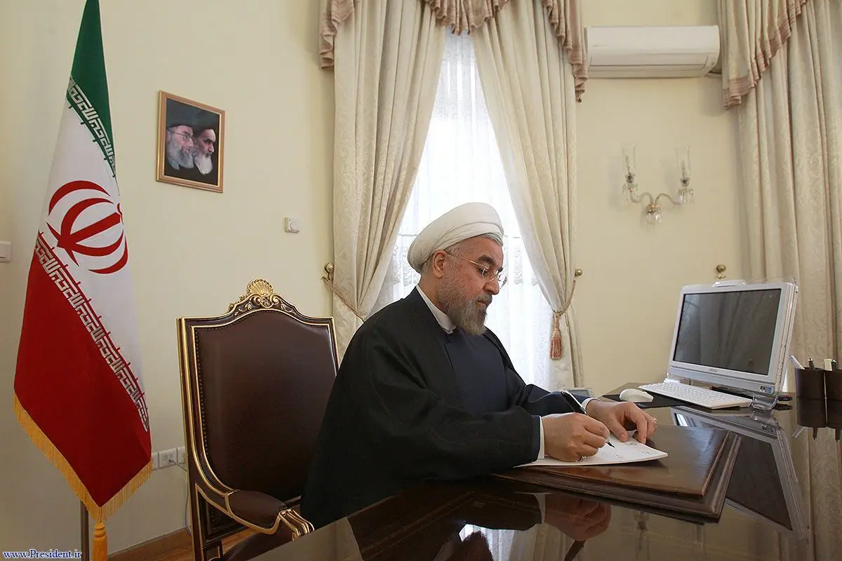 روحانی وزارتخانه‌های کشور، اطلاعات و دادگستری را مامور پیگیری موضوع اسیدپاشی کرد