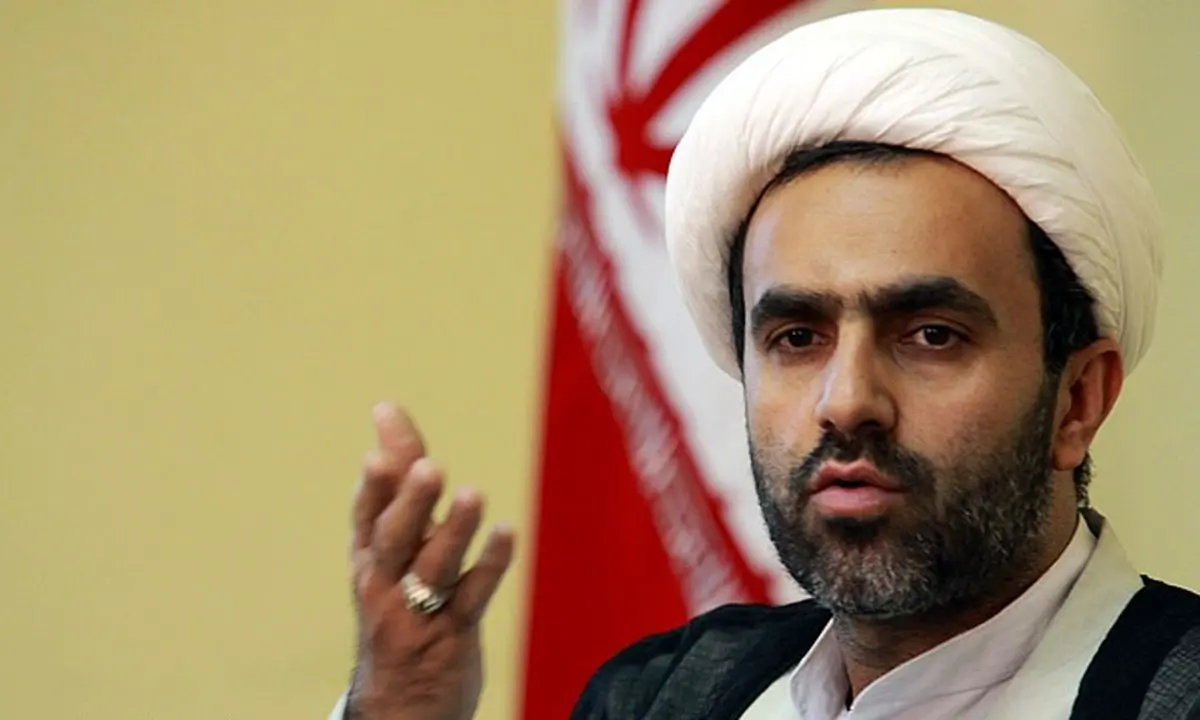 مسئول دبیرخانه کانون‌های ‌مساجد فارس: باید کیوسک‌های قرآنی در فرودگاه‌ها ایجاد شود