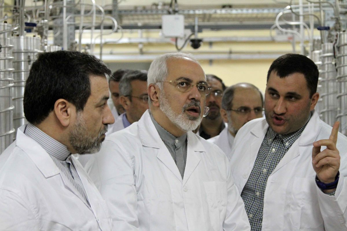 ظریف از تاسیسات هسته‌ای نطنز و فردو بازدید کرد